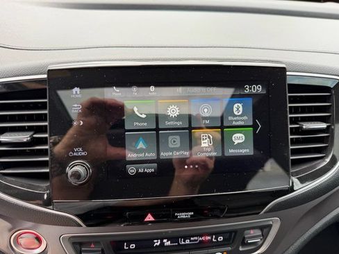 Used 2021 Honda Pilot Special Edition image 13
