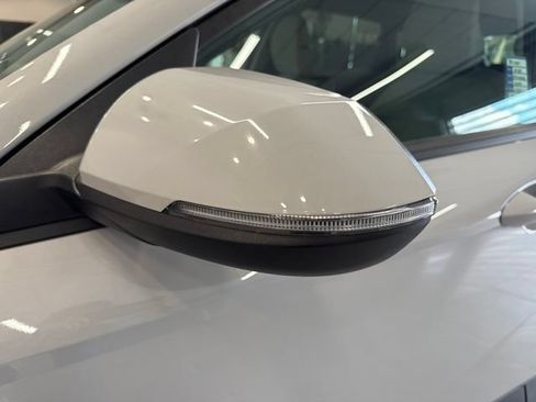 Used 2024 Hyundai Kona SEL AWD/4WD image 15