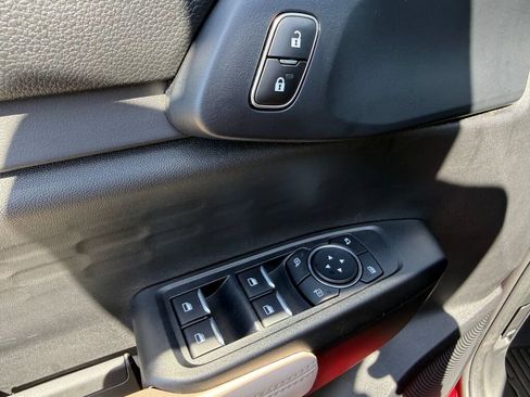 Used 2025 Ford Ranger XLT AWD/4WD image 18
