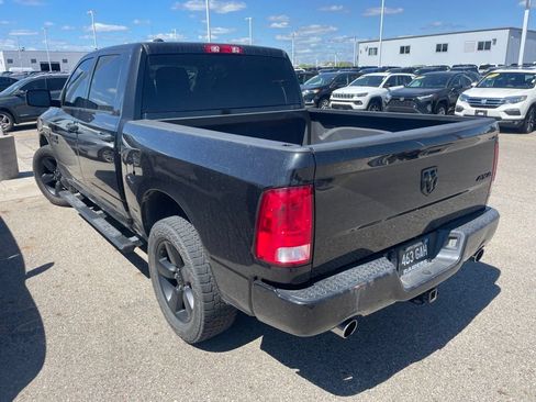 Used 2019 RAM 1500 Express w/ Express Value Package AWD/4WD image 4