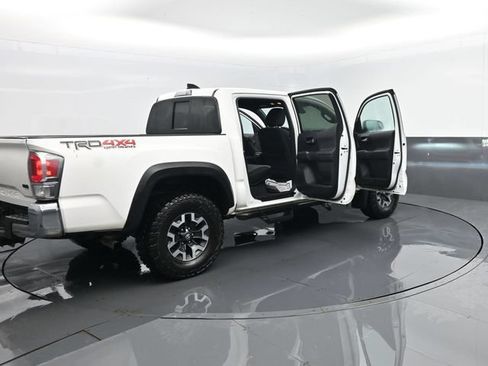 Used 2023 Toyota Tacoma TRD Off-Road AWD/4WD image 29