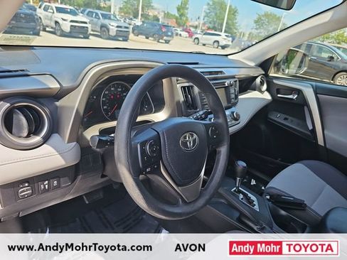 Used 2015 Toyota RAV4 XLE FWD image 9