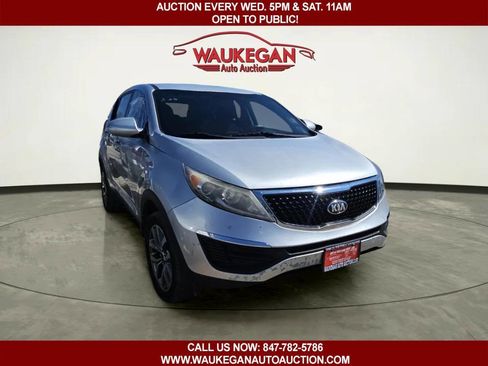 Used 2014 Kia Sportage LX image 3