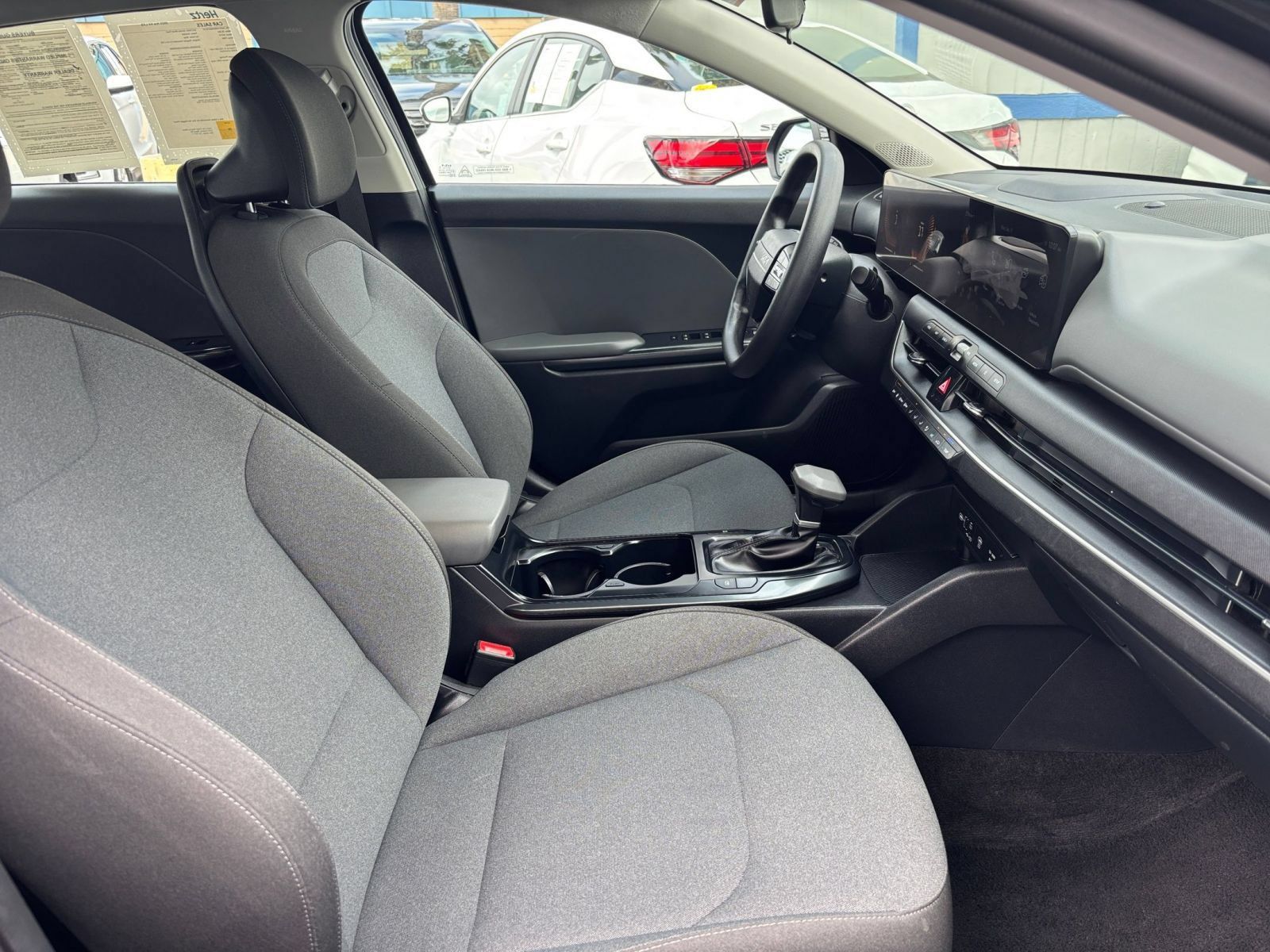 Used 2025 Hyundai Sonata SEL FWD image 35