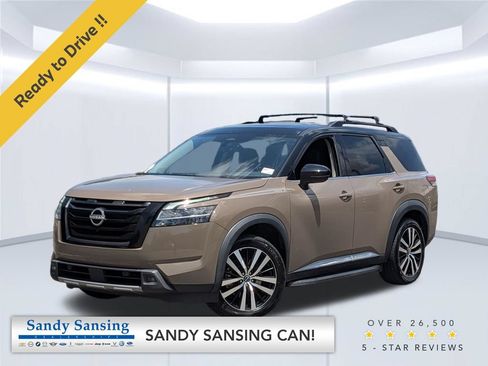 Used 2023 Nissan Pathfinder Platinum w/ Lighting Package (N93) FWD image 1