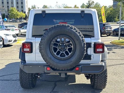 Certified 2022 Jeep Wrangler Unlimited Sport image 3