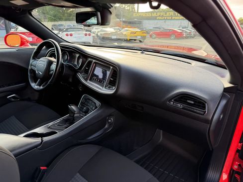 Used 2020 Dodge Challenger GT RWD image 22