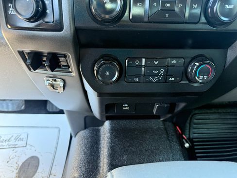 Used 2021 Ford F250 XL w/ Power Equipment Group image 26