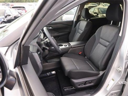 Certified 2024 Nissan Rogue SV image 9