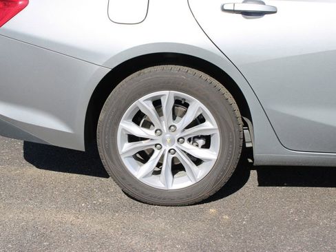 Used 2024 Chevrolet Malibu LT image 12