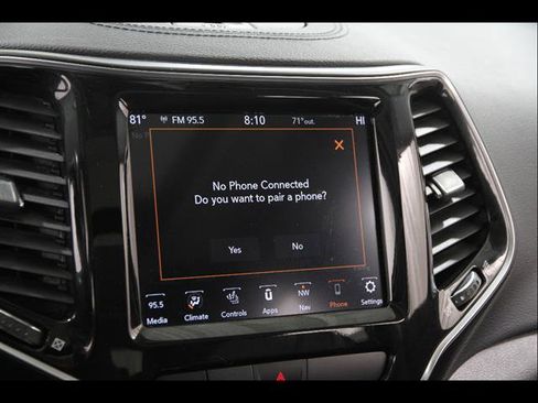 Used 2020 Jeep Cherokee Limited image 13