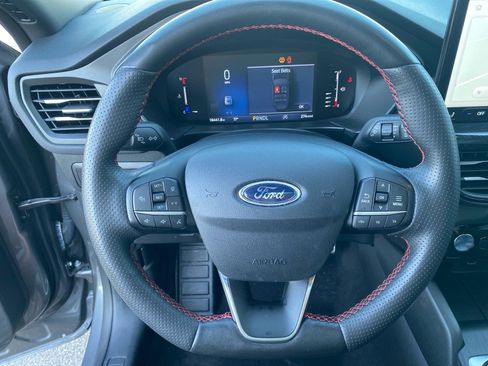 Used 2024 Ford Escape ST-Line w/ Tech Pack #1 AWD/4WD image 11