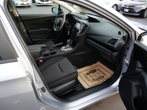 Used 2019 Subaru Impreza 2.0i image 17