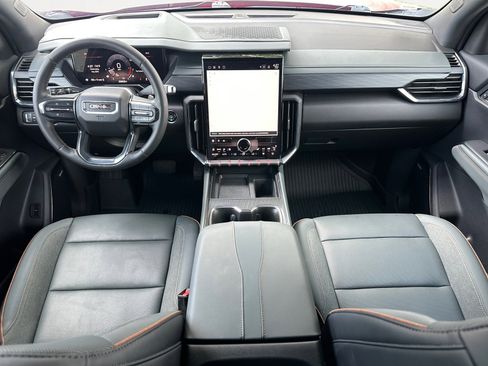 Used 2024 GMC Acadia AT4 w/ Luxury Package AWD/4WD image 3