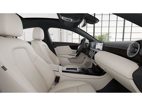 Certified 2025 Mercedes-Benz CLA 250 image 4