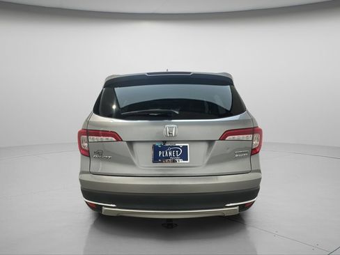 Used 2019 Honda Pilot Touring image 5