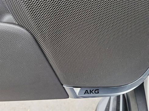 Certified 2023 Cadillac Escalade Sport w/ LPO, ONYX Package image 24