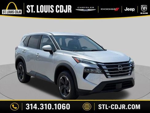 Used 2024 Nissan Rogue SV AWD/4WD image 1