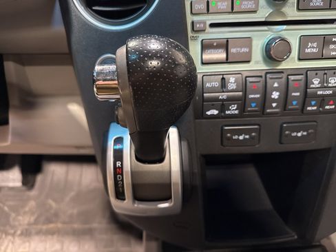 Used 2010 Honda Pilot EX-L image 17