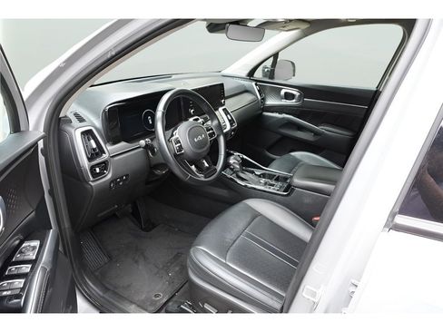 Used 2023 Kia Sorento SX FWD image 10