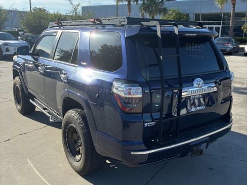 Used 2018 Toyota 4Runner Limited AWD/4WD image 7