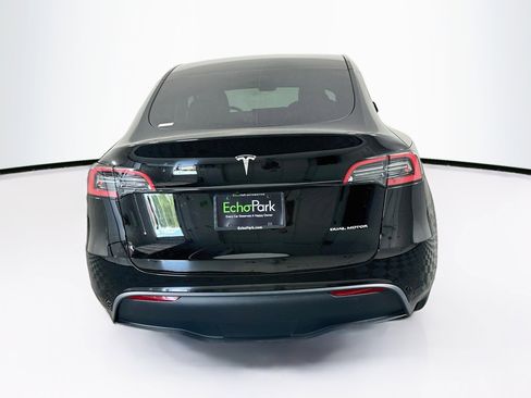 Used 2023 Tesla Model Y Long Range AWD/4WD image 7
