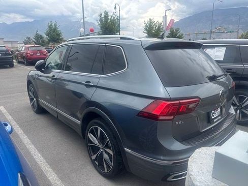 Used 2022 Volkswagen Tiguan SEL R-Line AWD/4WD image 7