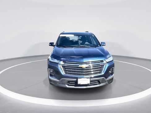 Used 2023 Chevrolet Traverse LT AWD/4WD image 3