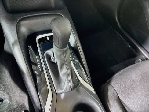 Used 2024 Toyota Corolla LE FWD image 17