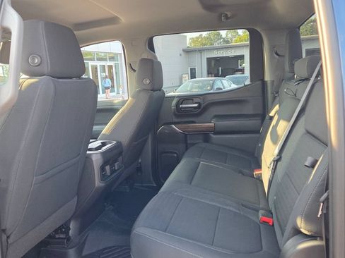 Used 2022 Chevrolet Silverado 1500 LT Trail Boss AWD/4WD image 4