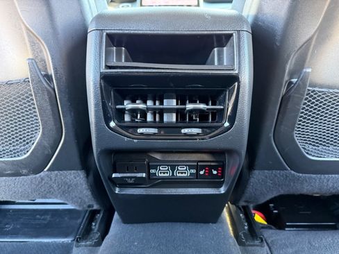 Used 2023 Jeep Grand Cherokee Limited AWD/4WD image 32