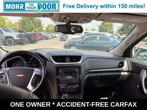 Used 2017 Chevrolet Traverse LT FWD image 37