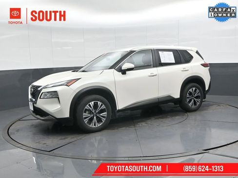 Used 2023 Nissan Rogue SV image 7