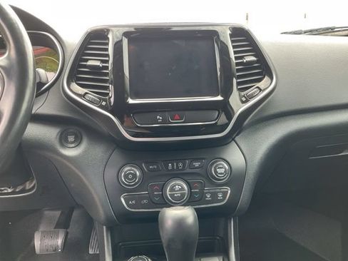 Used 2020 Jeep Cherokee Limited AWD/4WD image 33