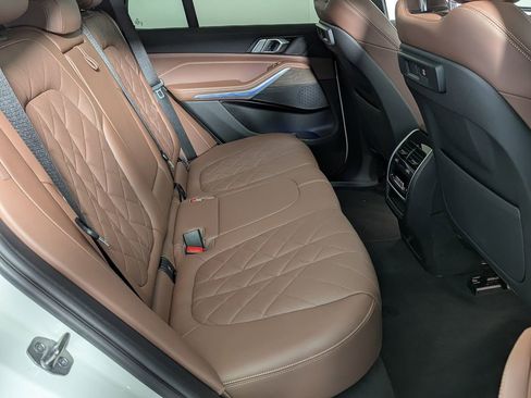 Used 2023 BMW X5 xDrive40i w/ Premium Package image 43