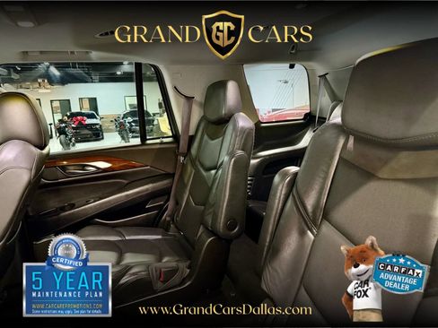 Used 2017 Cadillac Escalade Luxury image 13