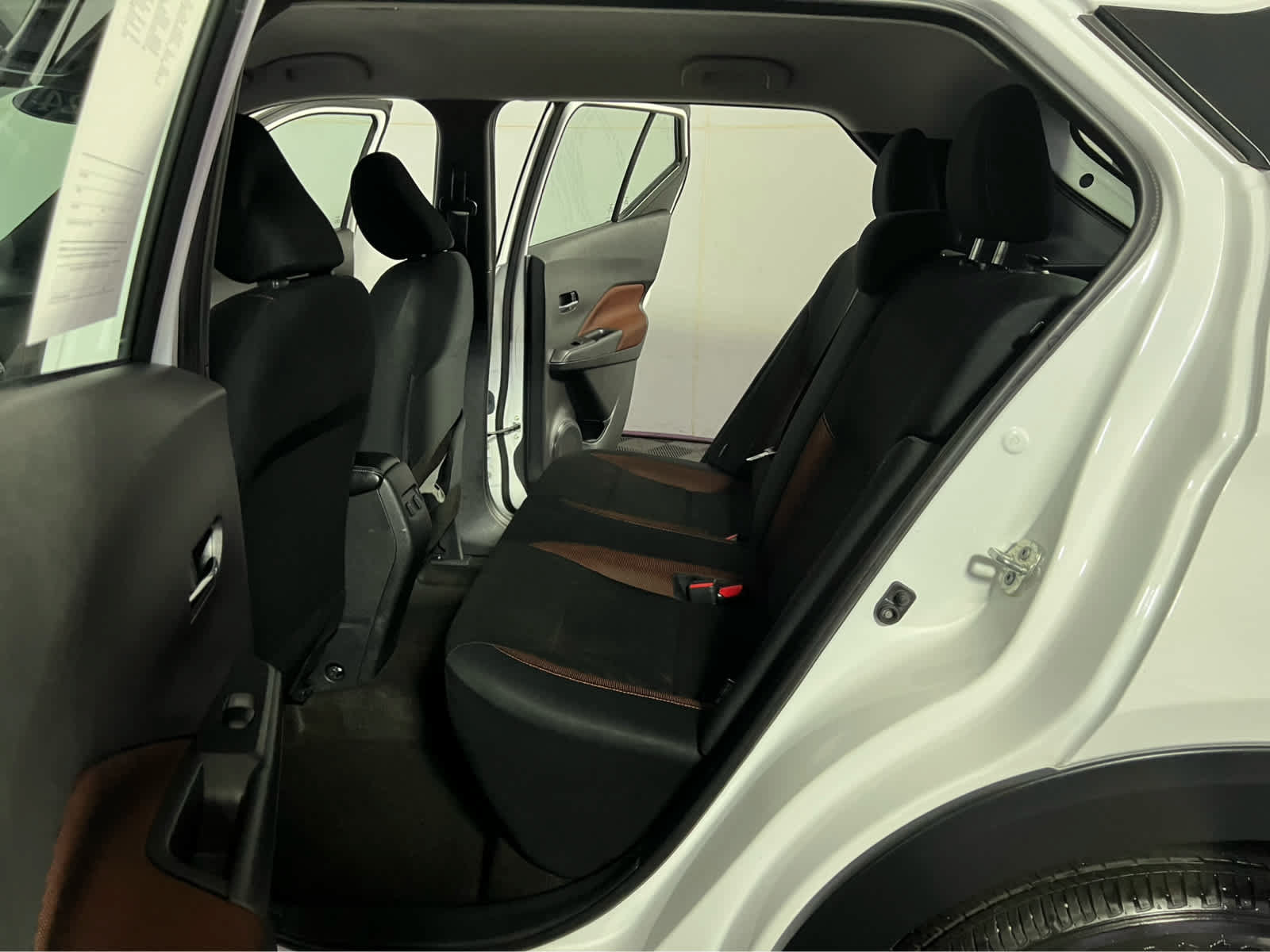 Certified 2024 Nissan Kicks SR FWD image 22