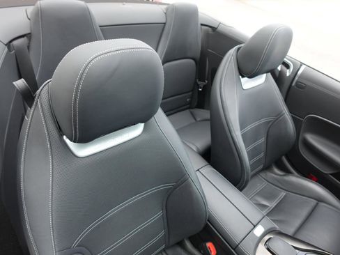 Used 2023 Mercedes-Benz SL 43 AMG w/ Driver Assistance Package image 12