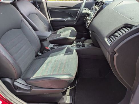 Used 2025 Mitsubishi Outlander Sport SE AWD/4WD image 28