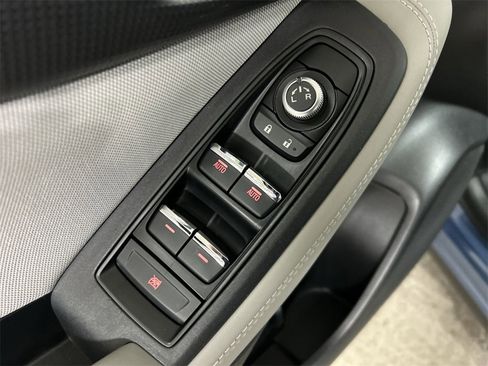 Used 2019 Subaru Forester Premium w/ All-Weather Package image 16