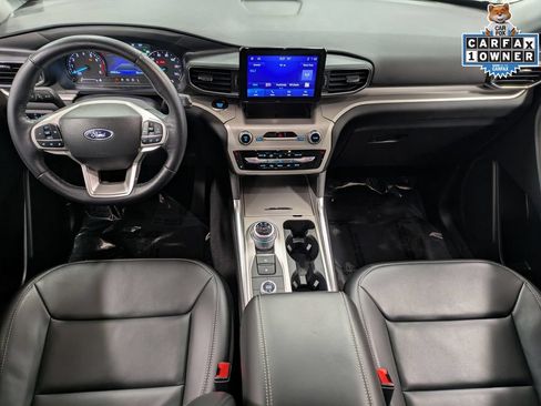 Used 2023 Ford Explorer XLT w/ Equipment Group 202A AWD/4WD image 28
