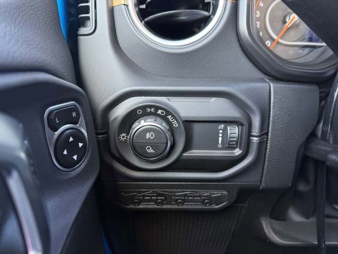 New 2026 Jeep Gladiator Sport image 31