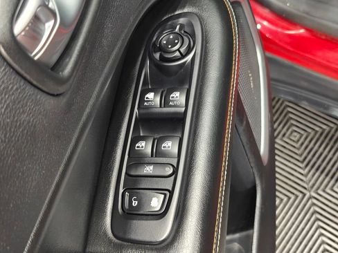 Used 2019 Jeep Compass Latitude AWD/4WD image 43