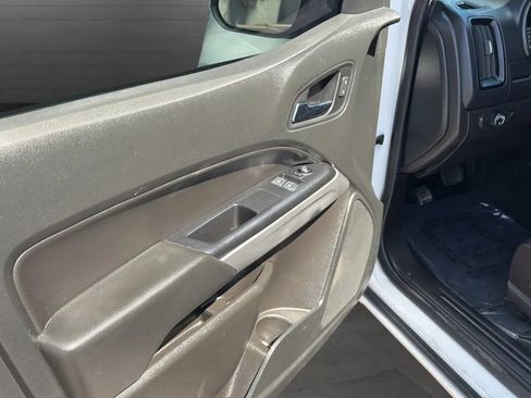 Used 2021 Chevrolet Colorado LT w/ Fleet Safety Package RWD image 10