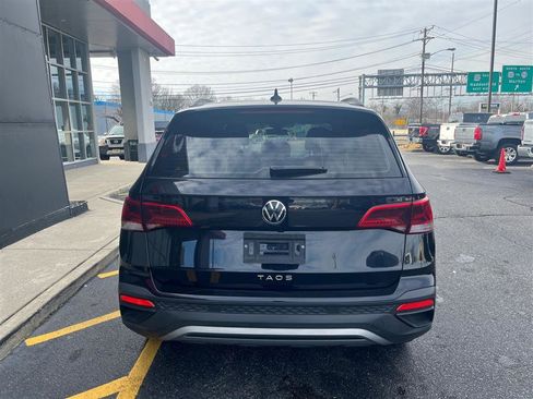 Used 2024 Volkswagen Taos S image 6