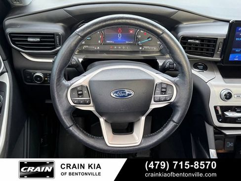 Used 2022 Ford Explorer XLT w/ Equipment Group 202A AWD/4WD image 13