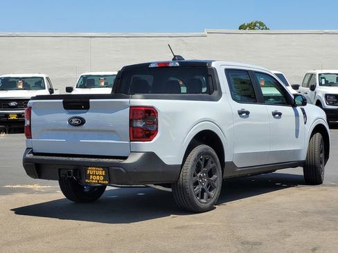 New 2025 Ford Maverick Lariat w/ Black Appearance Package image 4