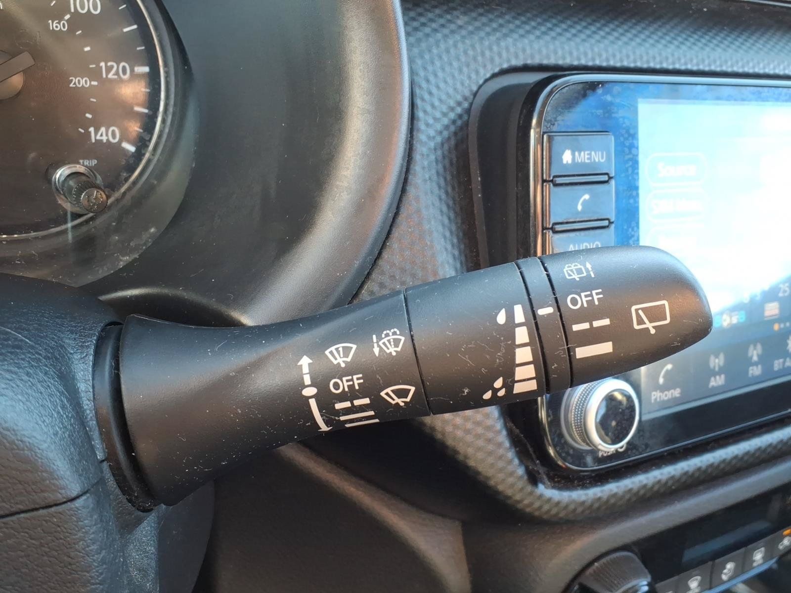 Used 2021 Nissan Kicks SV FWD image 16