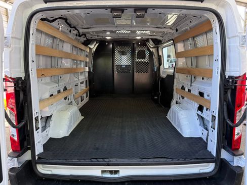 Used 2024 Ford Transit 250 Low Roof w/ Exterior Upgrade Package RWD image 8