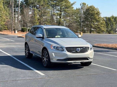 Used 2017 Volvo XC60 T6 Inscription w/ Preferred Option Package image 1